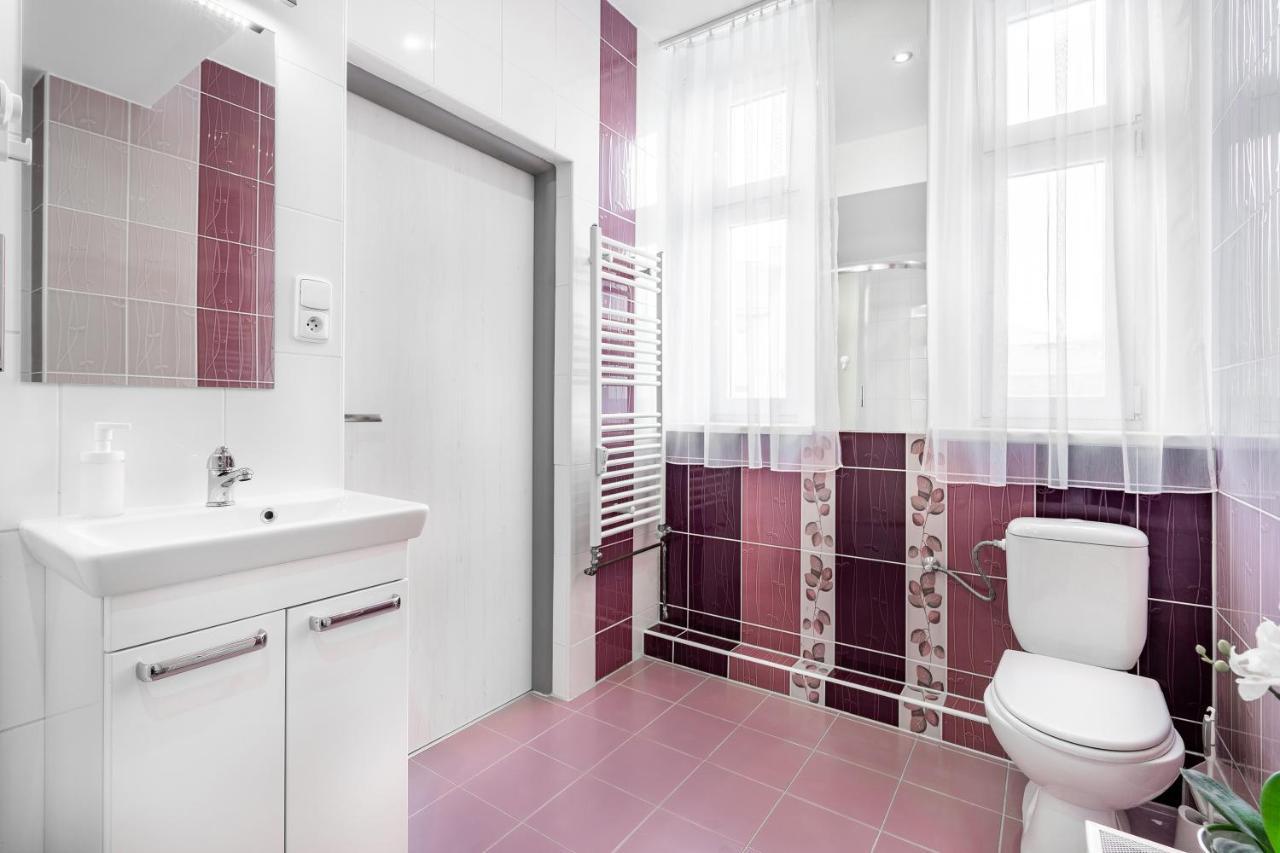 Apartment Happy Family Karlovy Vary Exterior foto